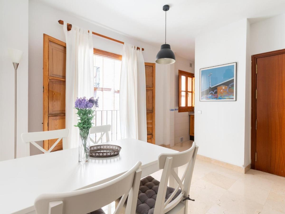 Vr excelente ubicacion luminoso apt para parejas Sevilla Exterior foto